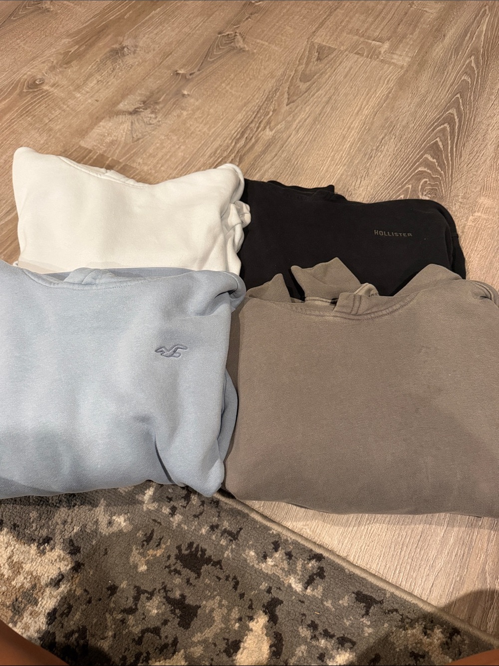 Hollister XS hoodies